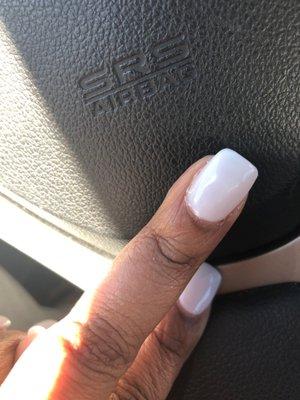 Gel polish around nail bed