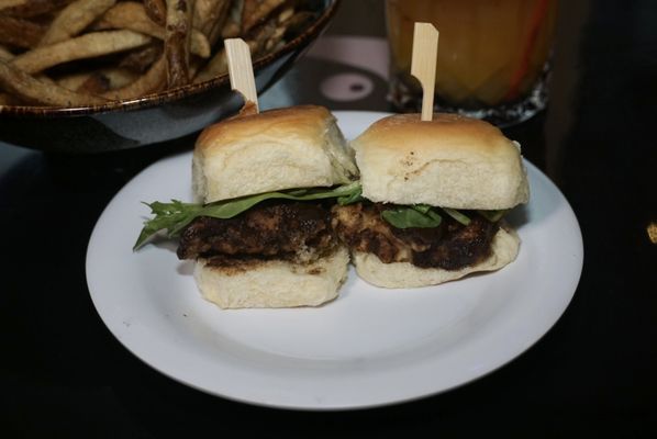 Jerk chicken sliders