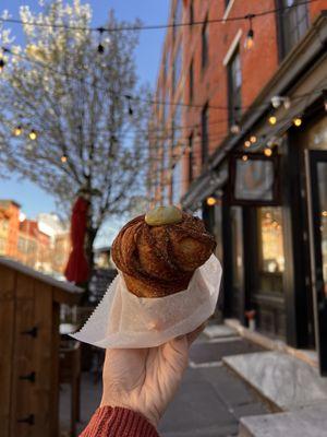 Matcha Cruffin