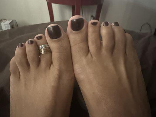 Regular pedicure -pretty