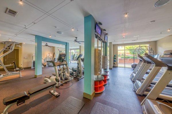 Perimeter Garden Apartments fitness center