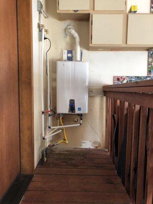 Tankless water heater