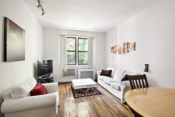 East 82nd Street - Quiet 1 bedroom