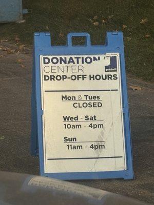 Hours for donations at this location.