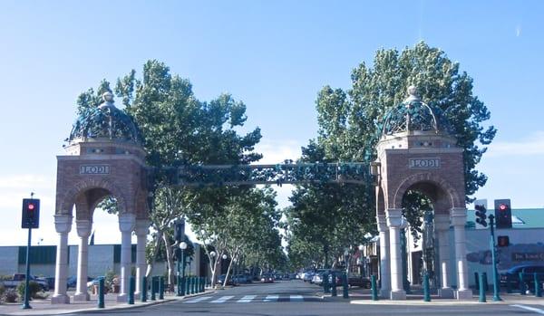 south entrance to School Street business district