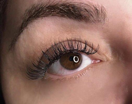 Lovely Lash Glam Bar