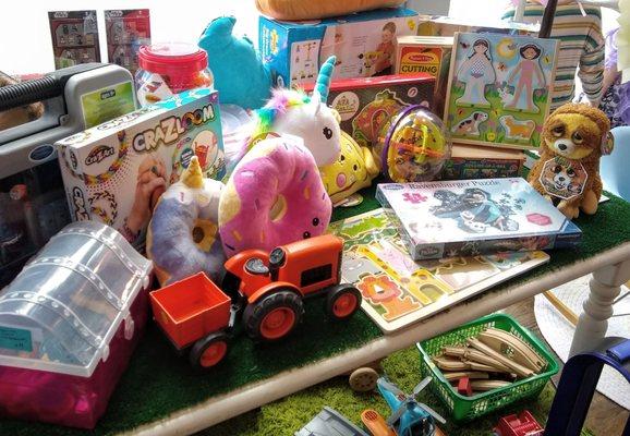 Tons of toys! Lots of great gift ideas.