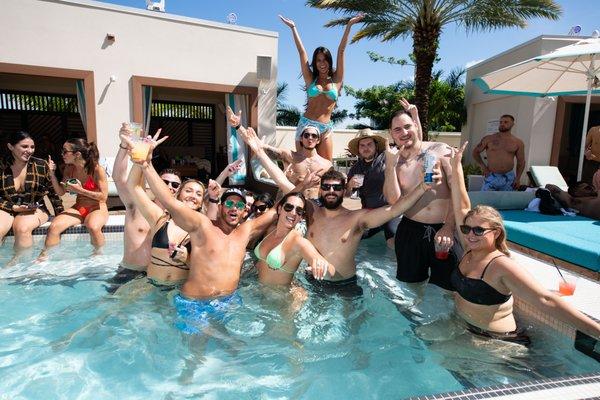 With the fam on a Miami pool crawl