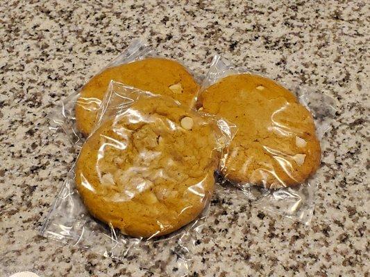 Sweet potato with white chocolate chip cookies