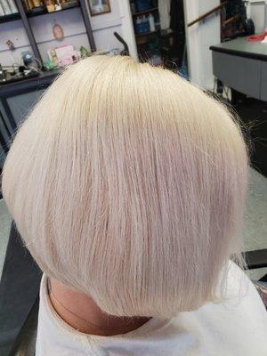 Alternate lift platinum blonde