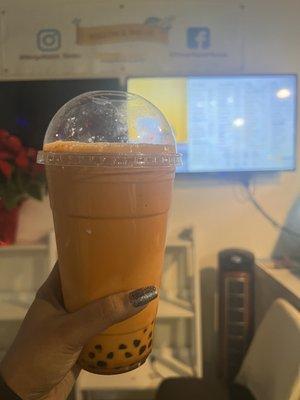 C6. Iced Classic Thai Tea with boba