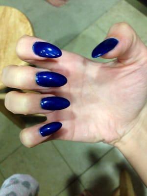 Oval shape gel nails