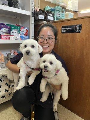 Astrid and Peik Lin with Chika their groomer