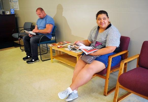 Comfortable chairs and various magazines