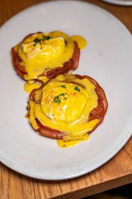 Eggs Benedict