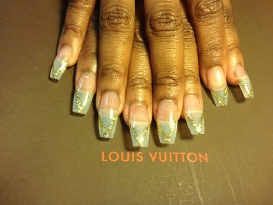 I love love this nailshop!!! Showed her a picture and did them better!!