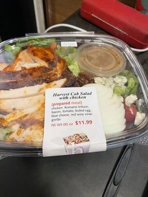 Harvest cob salad with chicken