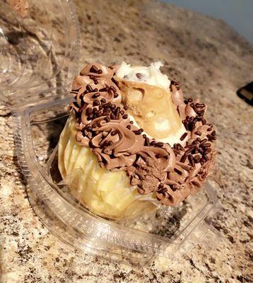 Cannoli Cupcake