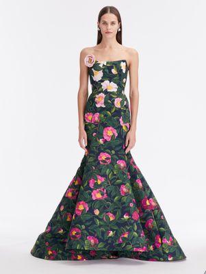 Oscar de la Renta gown