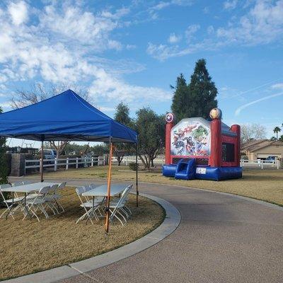 #superbowl is this sunday get your #gameday orders in so the kids can have fun while the game is on!
www.radbounce.com