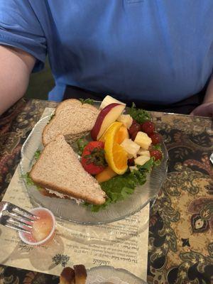 Tuna salad sandwich and fruit