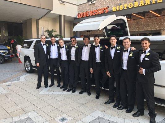 Avanti Limousine and Airport Transportation