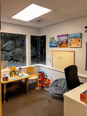 MeBe Bellevue Learning Center Speech and Language Therapy Room