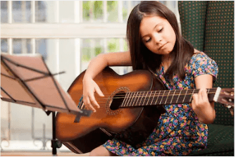 Summer guitar lessons in Los Angeles Music Teachers in Burbank