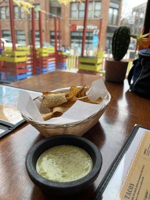 Tomatillo sauce with chips