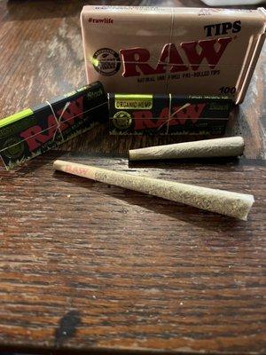 Raw products  Organic hemp Super thin paper