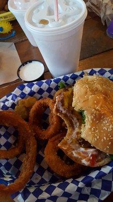 Cheeseburger and onion rings