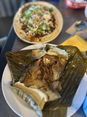 Tamal oaxaqueño de mole rojo