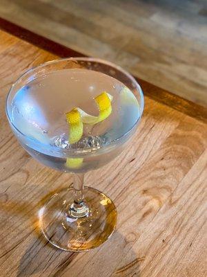 Dry Gin Martini with a twist @tiffhuangry