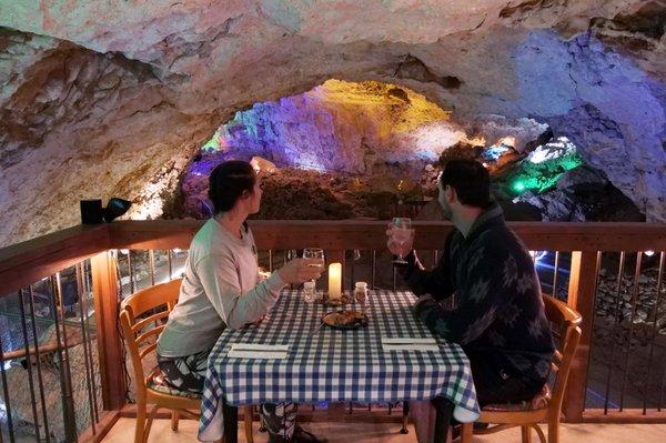 Grand Canyon Caverns Inn