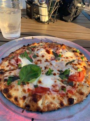 Margarita pizza