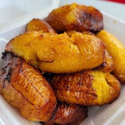 Maduros (fried sweet plantains)