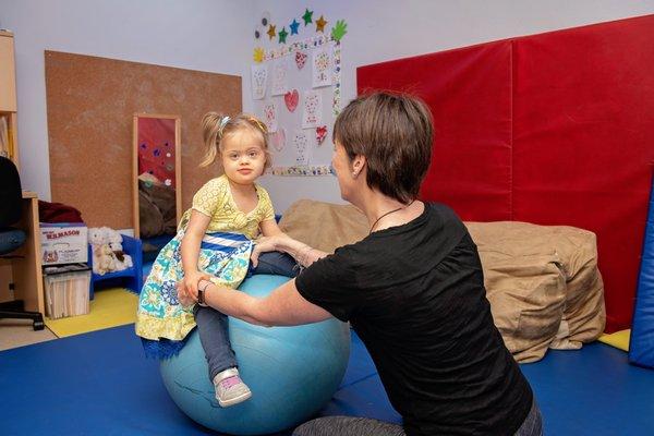 Quality childhood in North Port. Starfish Academy at The Florida Center for Early Childhood.