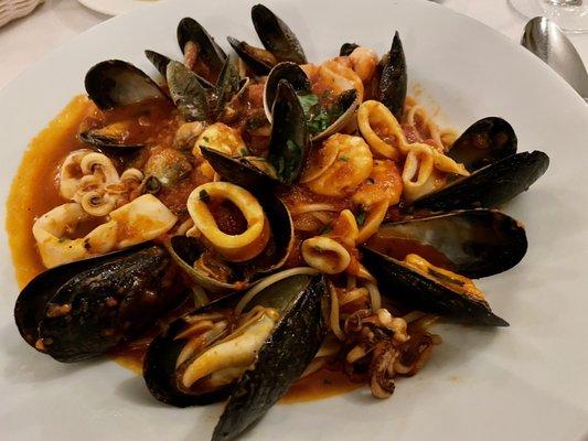 Fettuccine de Linguine Al Sapore Di Mare