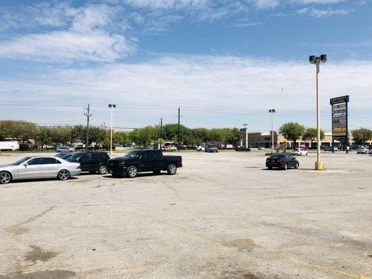 L&A has plenty of extra parking spaces for your convenience during peak shopping center hours