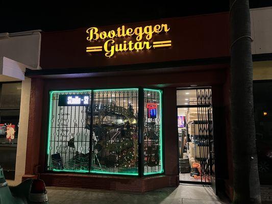 Bootleggers Guitar