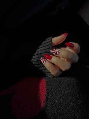 The perfect red nails for Christmas