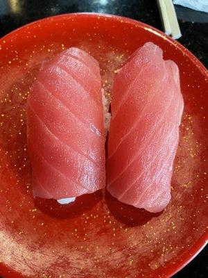 Maguro nigiri