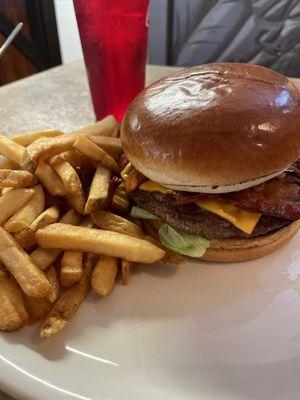 Bacon cheeseburger