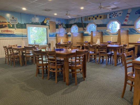 Southeast dining section with octagon porthole windows!