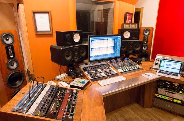 Mastering Studio