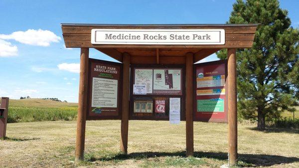 Medicine Rocks State Park