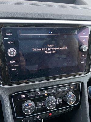 The infotainment system does not work.  One of the many error messages I receive every time I turn on the vehicle.