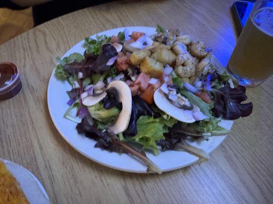 Fresh Garden Dinner Salad w/ shrimp, minus cheese