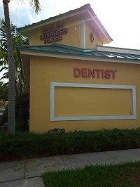 Store front view from Broward Blvd