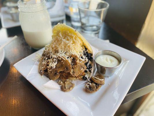 Pabellon Arepa with mushrooms